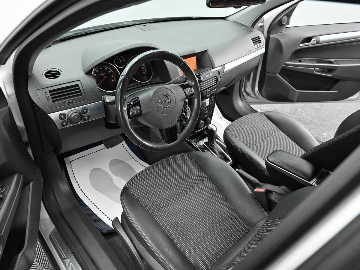 Купить Opel Astra, 2012, 154 000 км.. Фото: #7