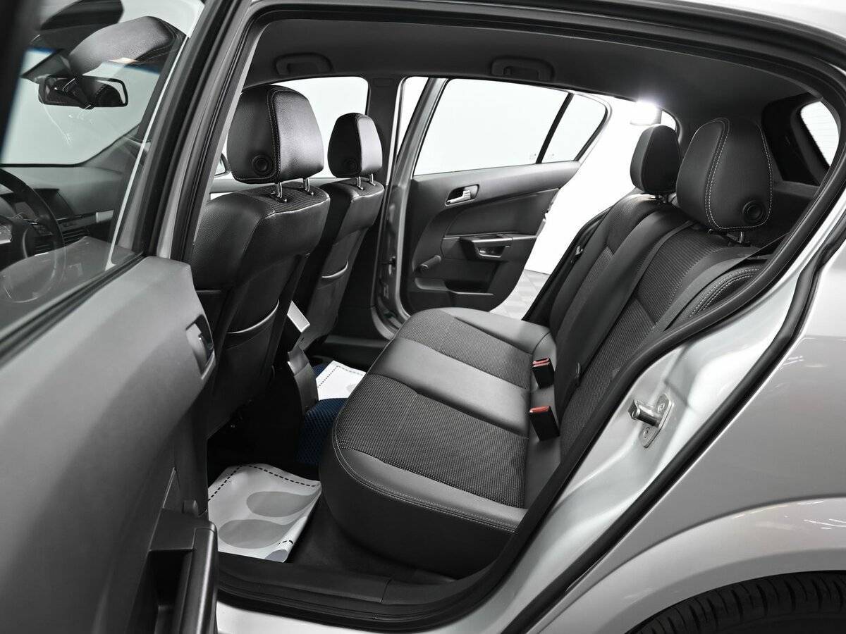 Купить Opel Astra, 2012, 154 000 км.. Фото: #12