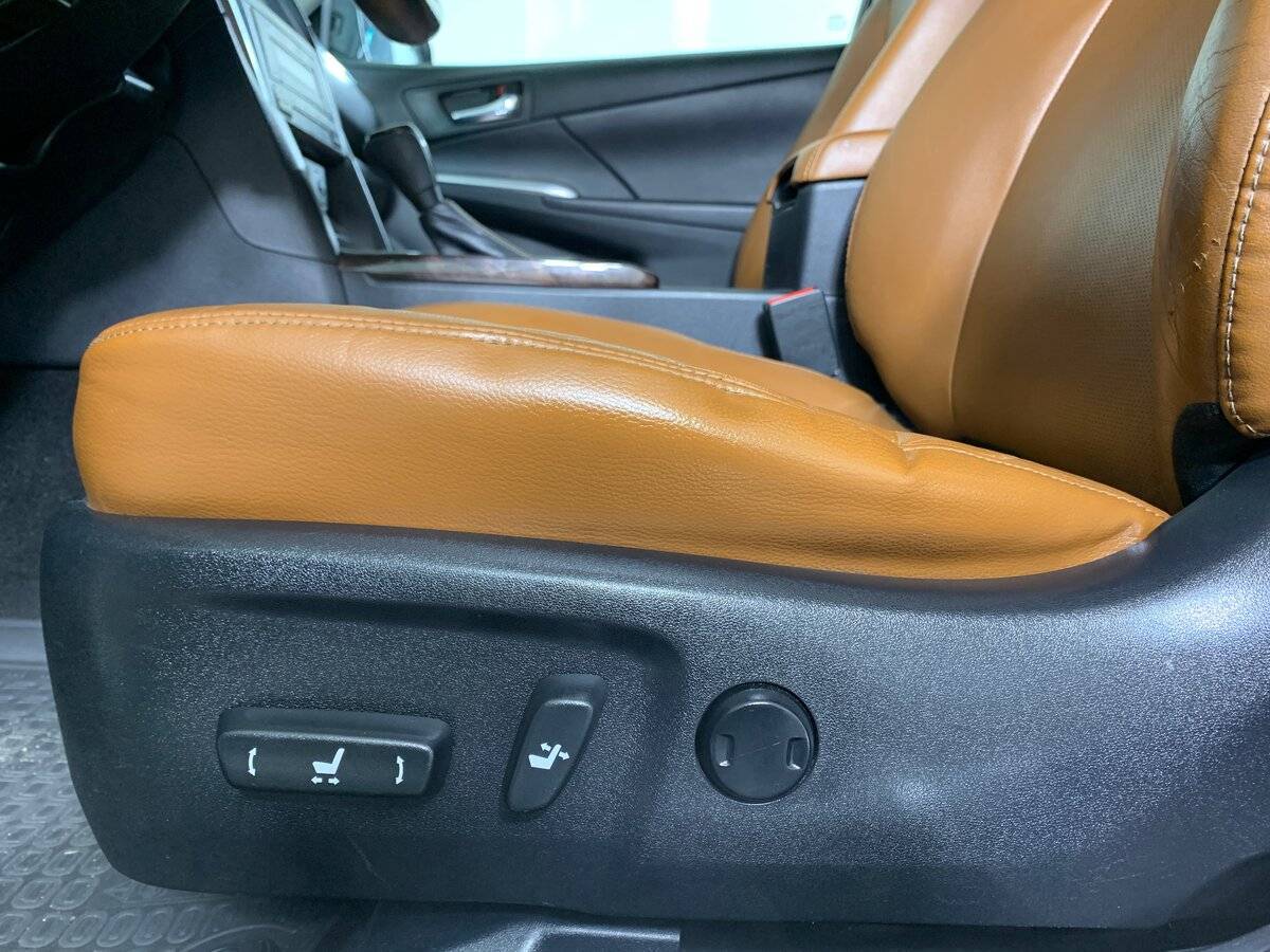 Купить Toyota Camry, 2017, 156 296 км.. Фото: #15