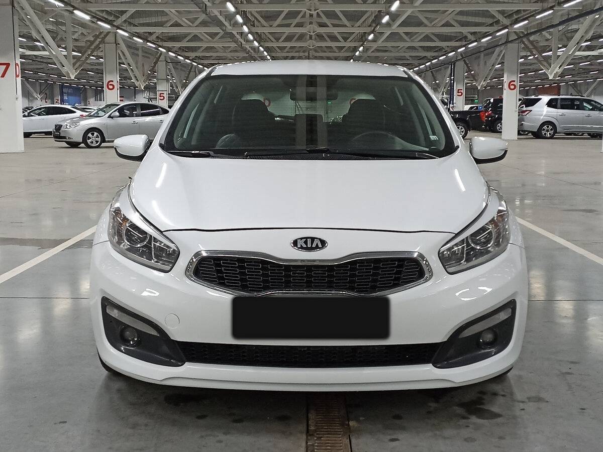 Купить Kia Ceed, 2015, 189 400 км.. Фото: #1