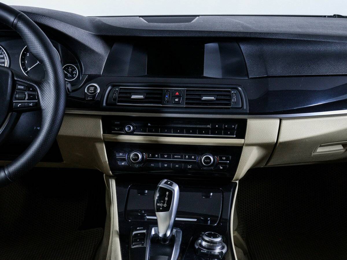 Купить BMW 5 серии, 2012, 266 386 км.. Фото: #12