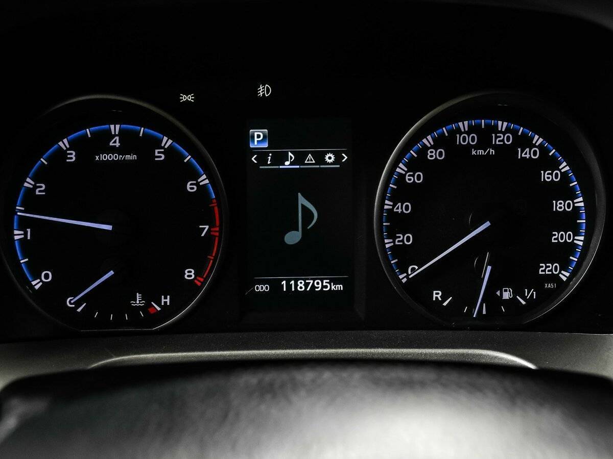 Купить Toyota RAV4, 2017, 118 617 км.. Фото: #9