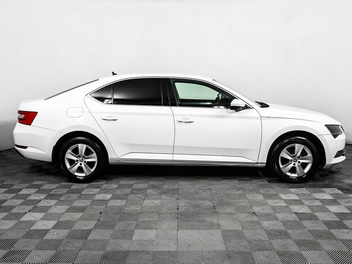 Купить Skoda Superb, 2016, 117 181 км.. Фото: #3