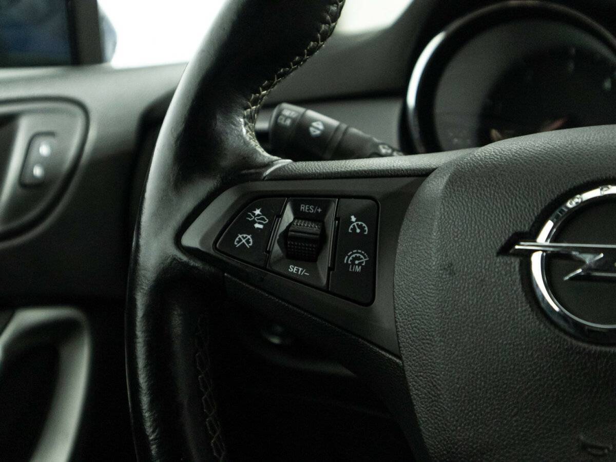 Купить Opel Astra, 2019, 129 160 км.. Фото: #17