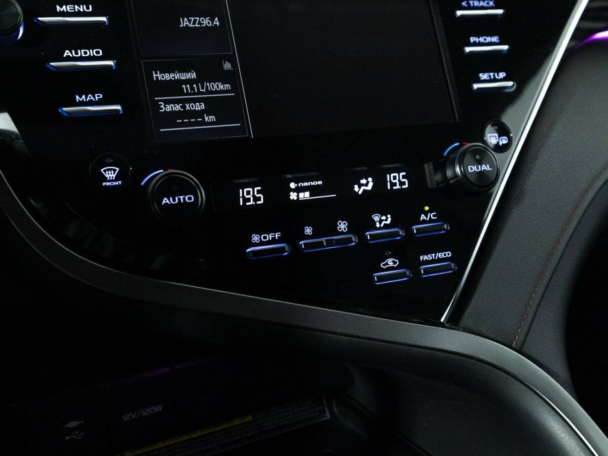 Купить Toyota Camry, 2018, 118 000 км.. Фото: #16