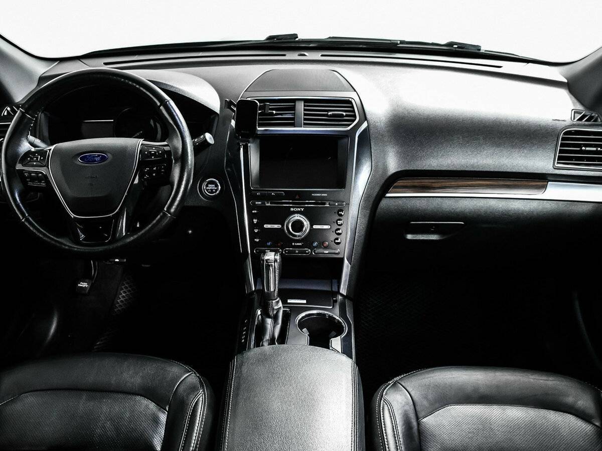 Купить Ford Explorer, 2018, 142 098 км.. Фото: #10