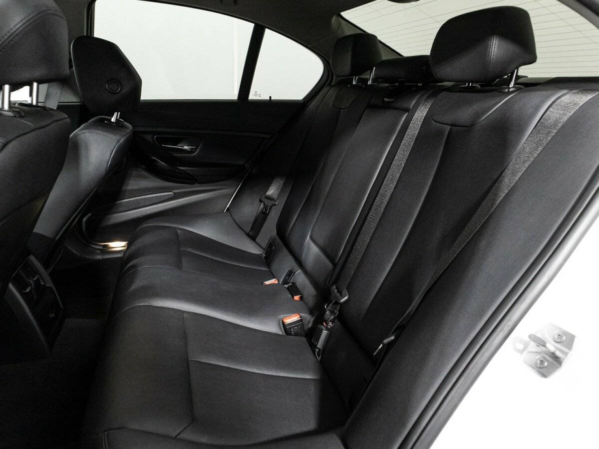 Купить BMW 3 серии, 2017, 56 783 км.. Фото: #9