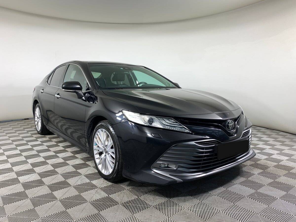Купить Toyota Camry, 2018, 129 654 км.. Фото: #2