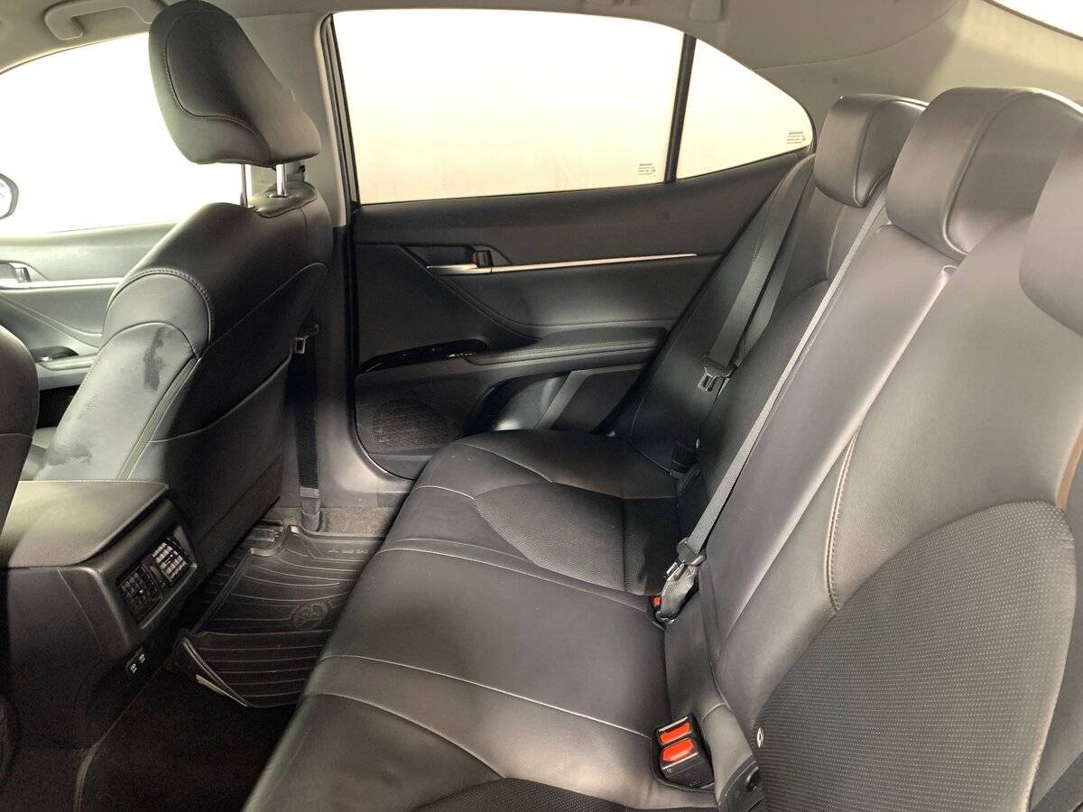 Купить Toyota Camry, 2018, 129 654 км.. Фото: #17