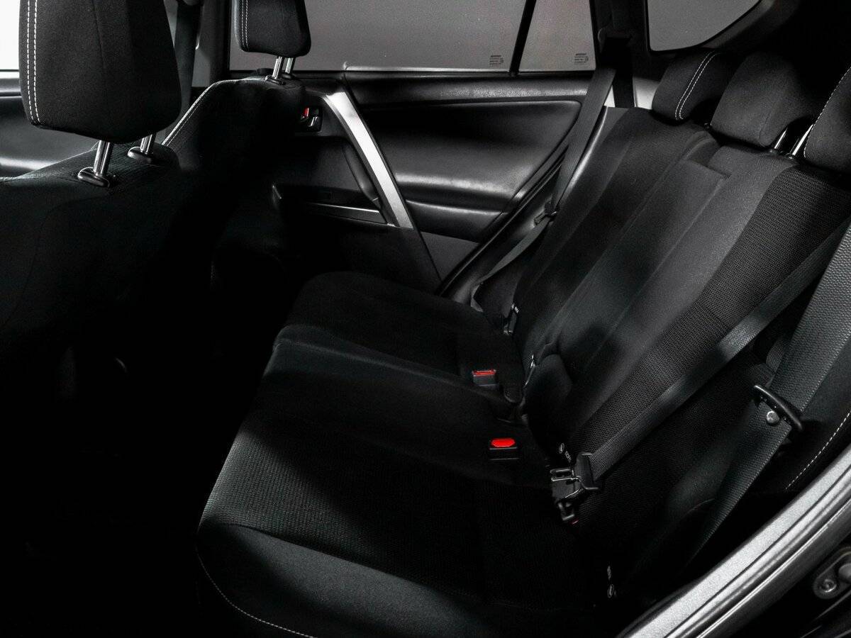 Купить Toyota RAV4, 2017, 162 733 км.. Фото: #9