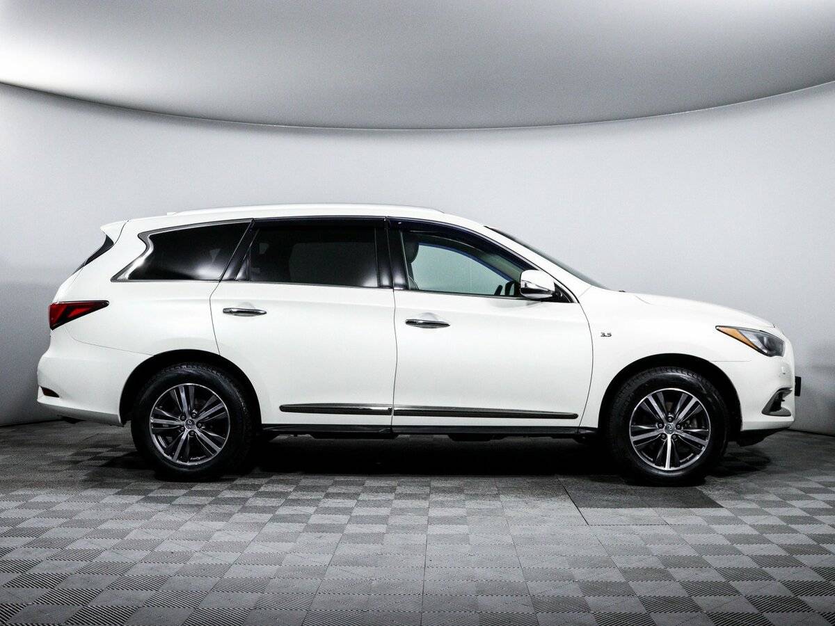 Купить Infiniti QX60, 2017, 118 760 км.. Фото: #3