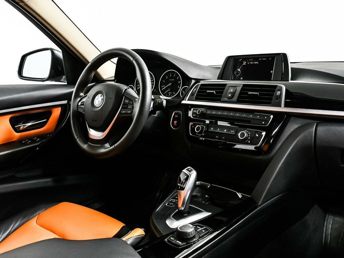 Купить BMW 3 серии, 2017, 47 008 км.. Фото: #8