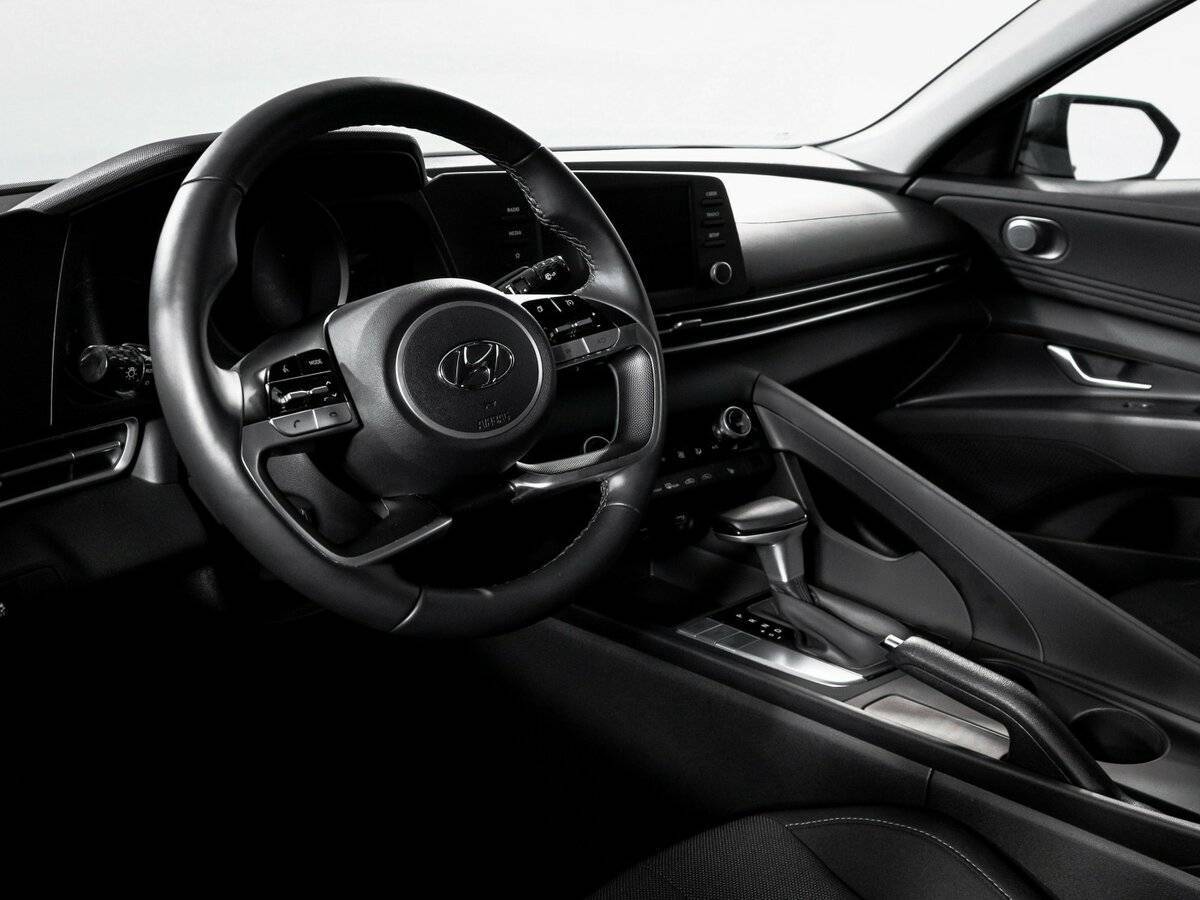 Купить Hyundai Elantra, 2021, 16 563 км.. Фото: #13