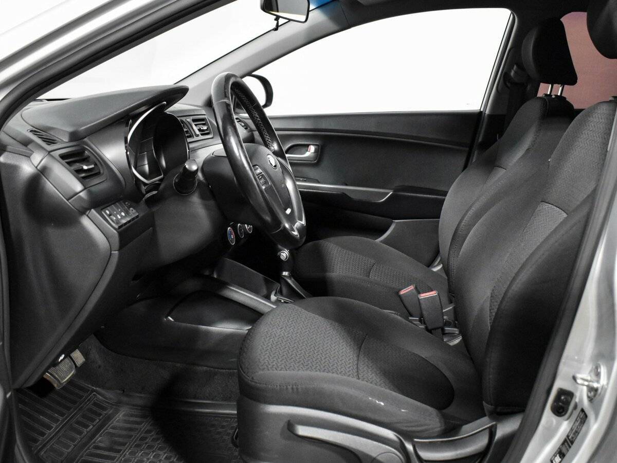 Купить Kia Rio, 2016, 105 848 км.. Фото: #9