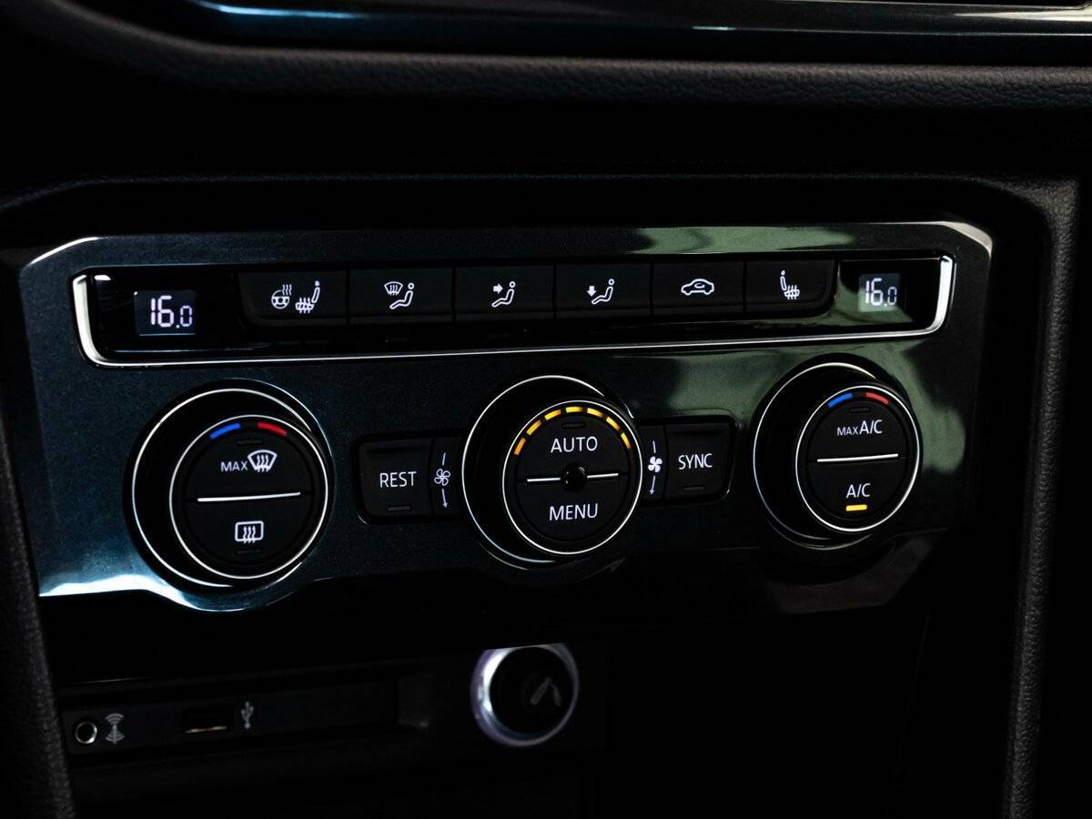 Купить Volkswagen Tiguan, 2017, 128 093 км.. Фото: #13