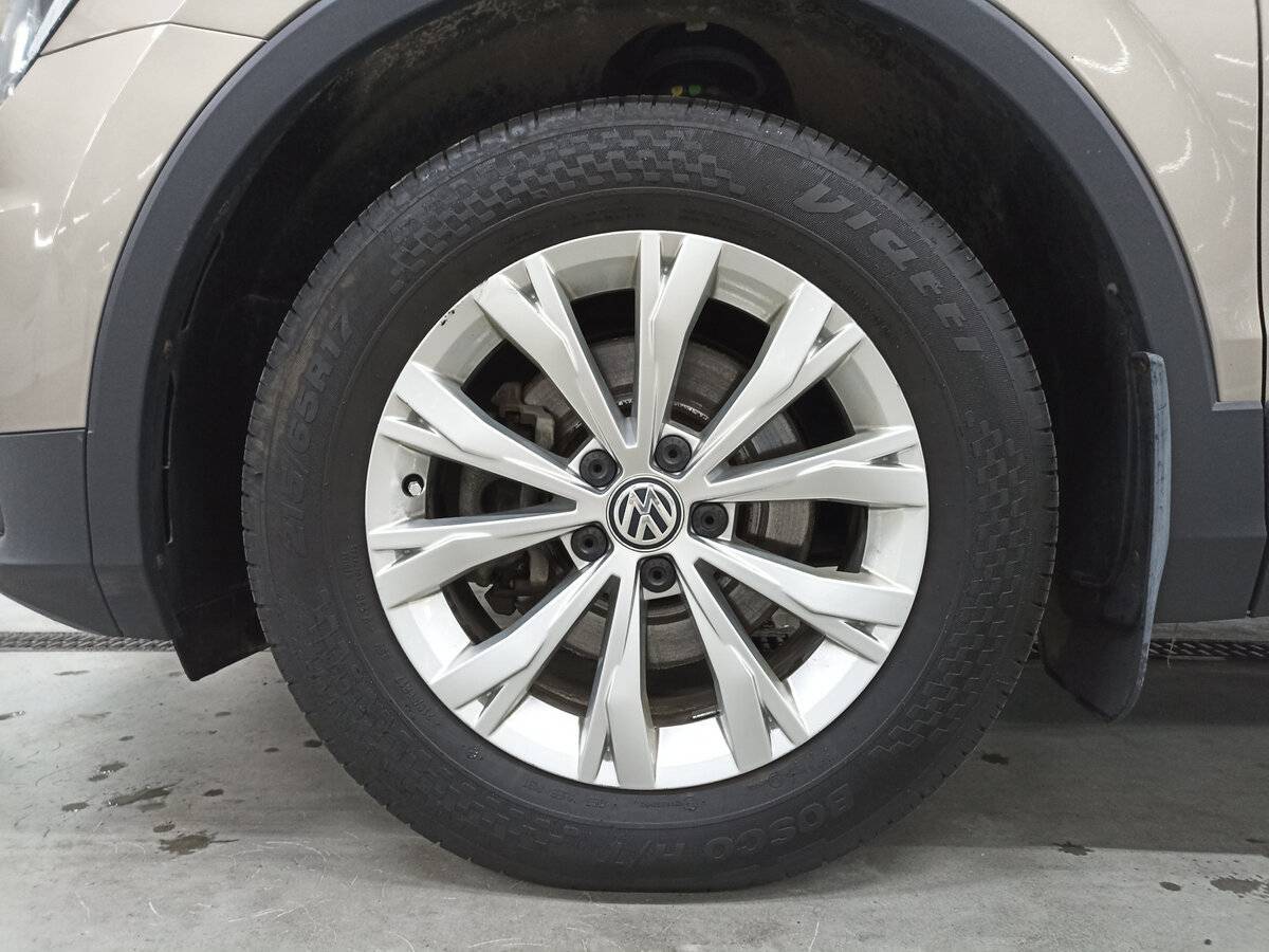 Купить Volkswagen Tiguan, 2017, 203 201 км.. Фото: #17