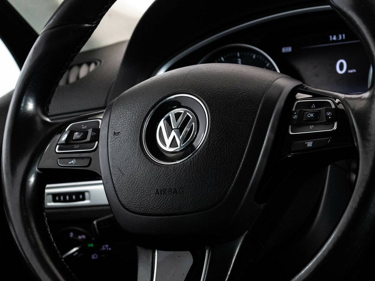 Купить Volkswagen Touareg, 2016, 177 353 км.. Фото: #9