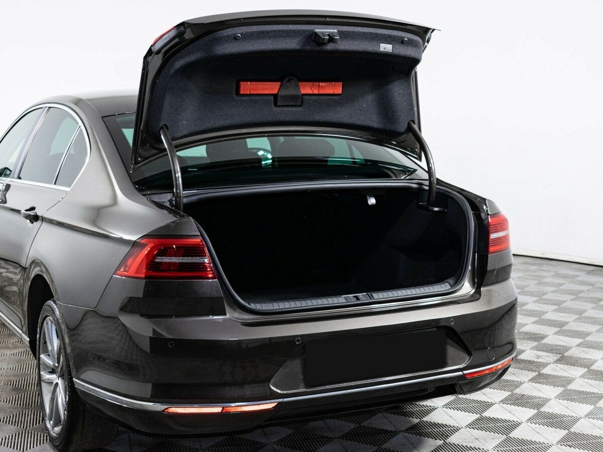 Купить Volkswagen Passat, 2017, 97 768 км.. Фото: #5