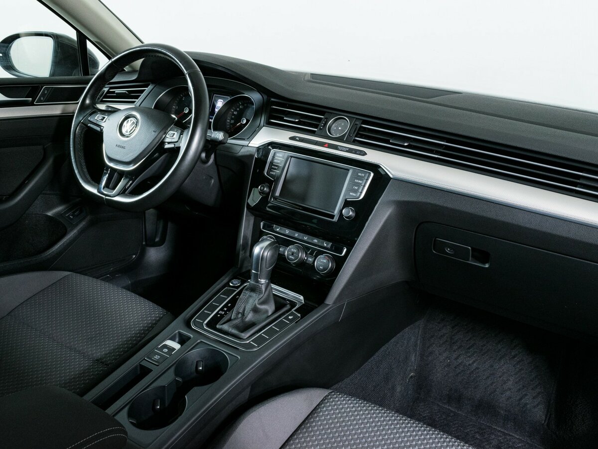 Купить Volkswagen Passat, 2017, 97 768 км.. Фото: #6