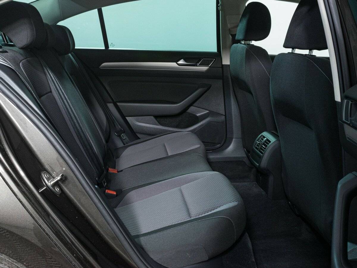 Купить Volkswagen Passat, 2017, 97 768 км.. Фото: #8