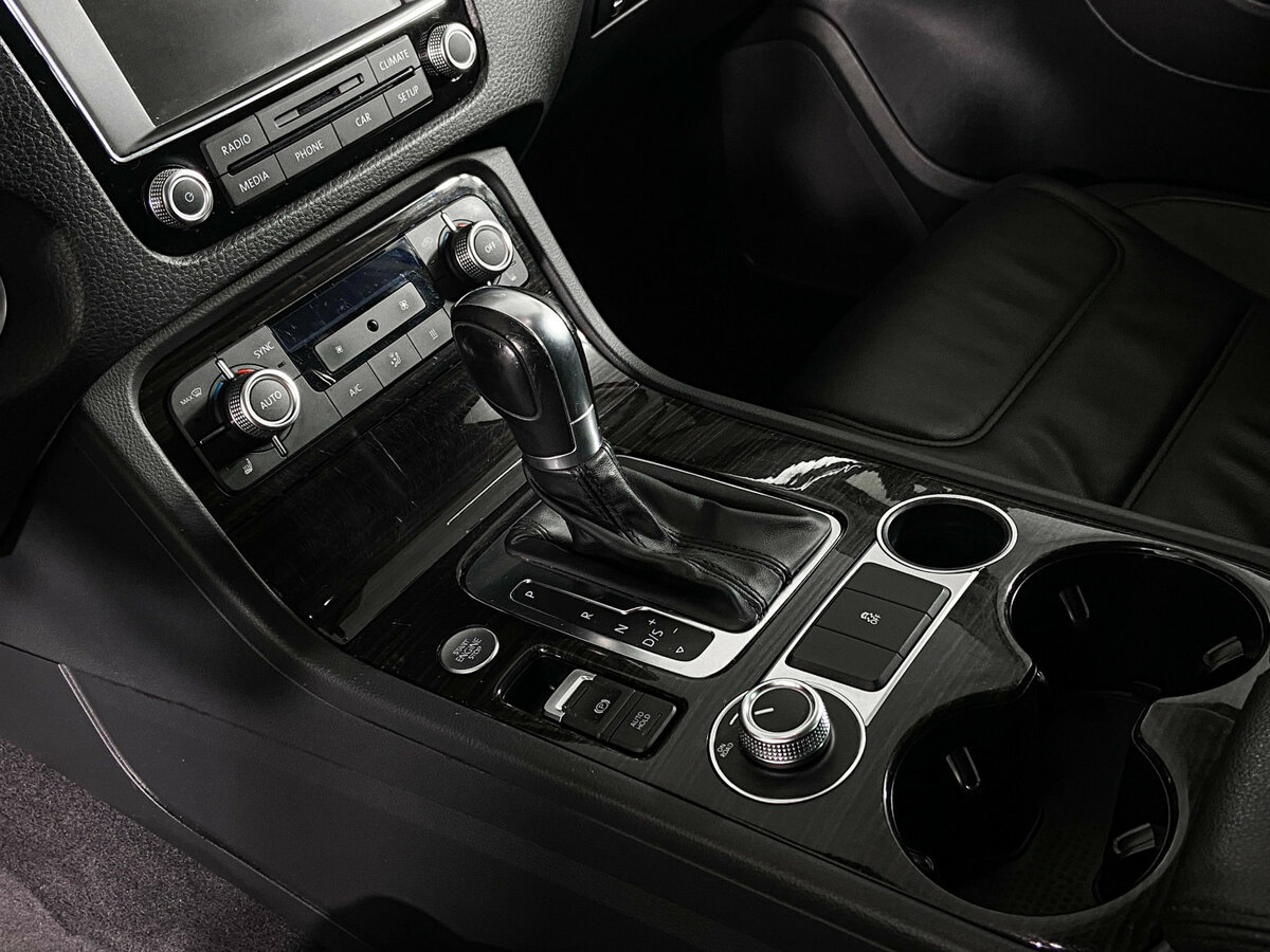 Купить Volkswagen Touareg, 2015, 133 612 км.. Фото: #14