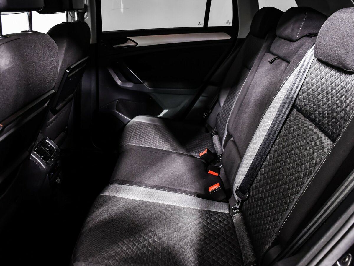 Купить Volkswagen Tiguan, 2017, 190 681 км.. Фото: #9