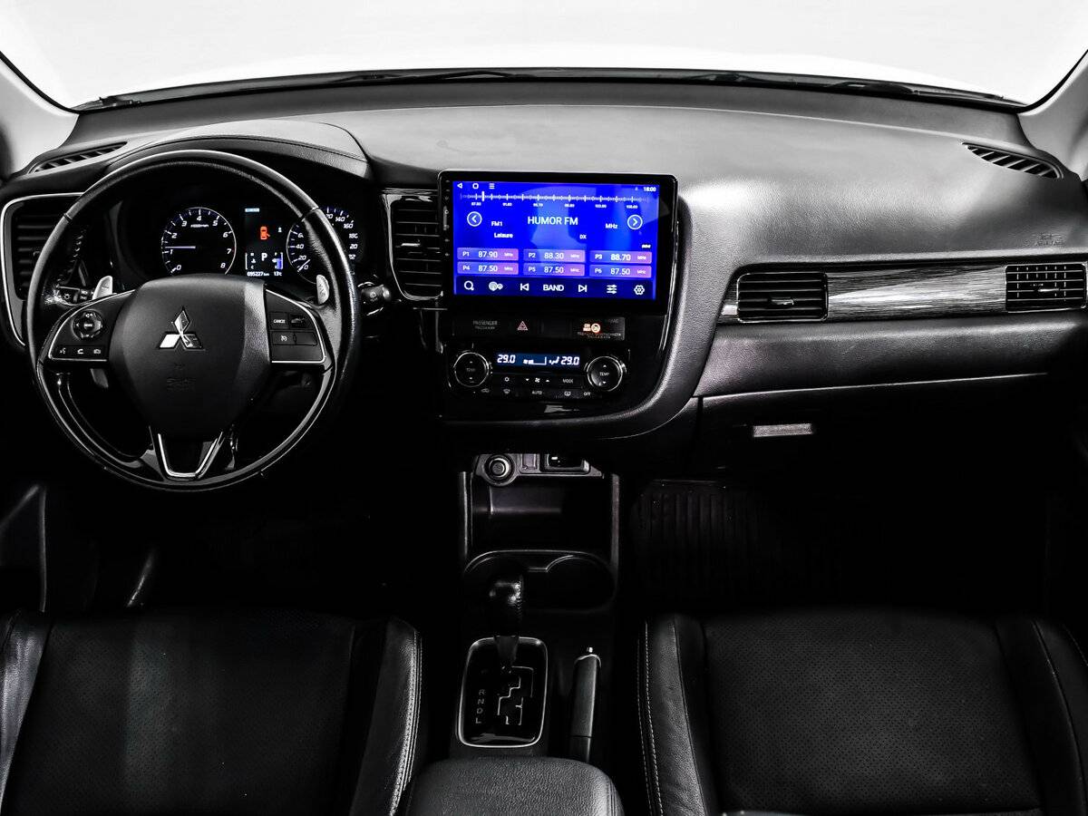 Купить Mitsubishi Outlander, 2016, 95 226 км.. Фото: #13
