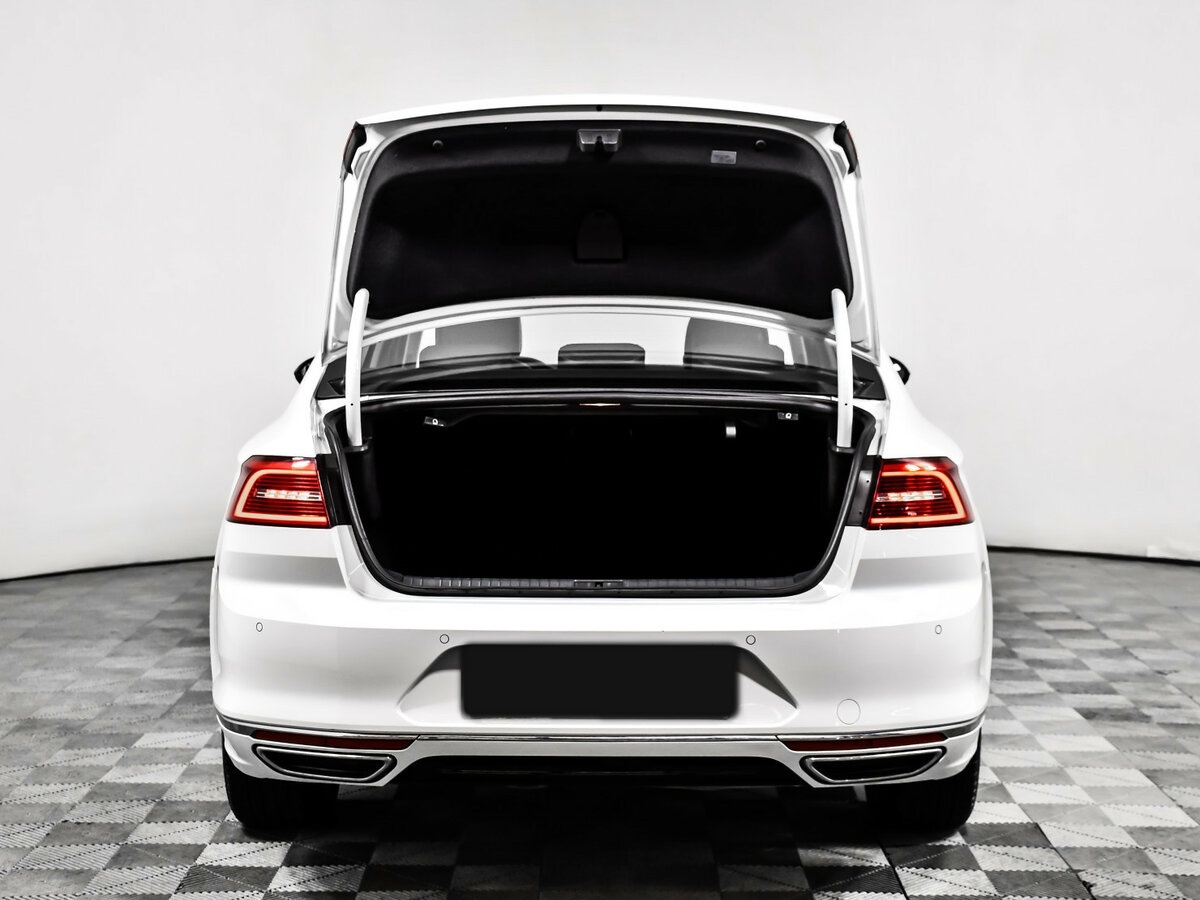 Купить Volkswagen Passat, 2018, 94 745 км.. Фото: #11