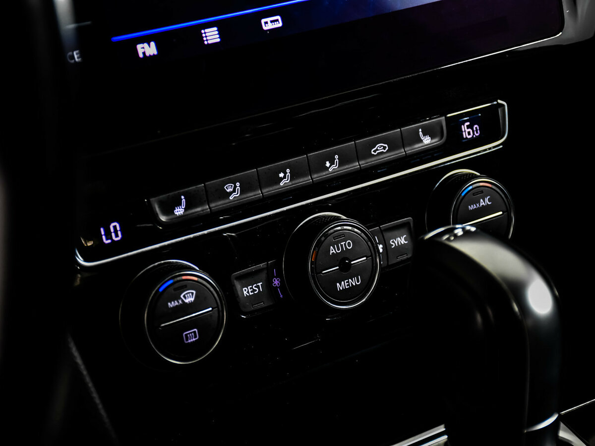 Купить Volkswagen Passat, 2018, 94 745 км.. Фото: #13