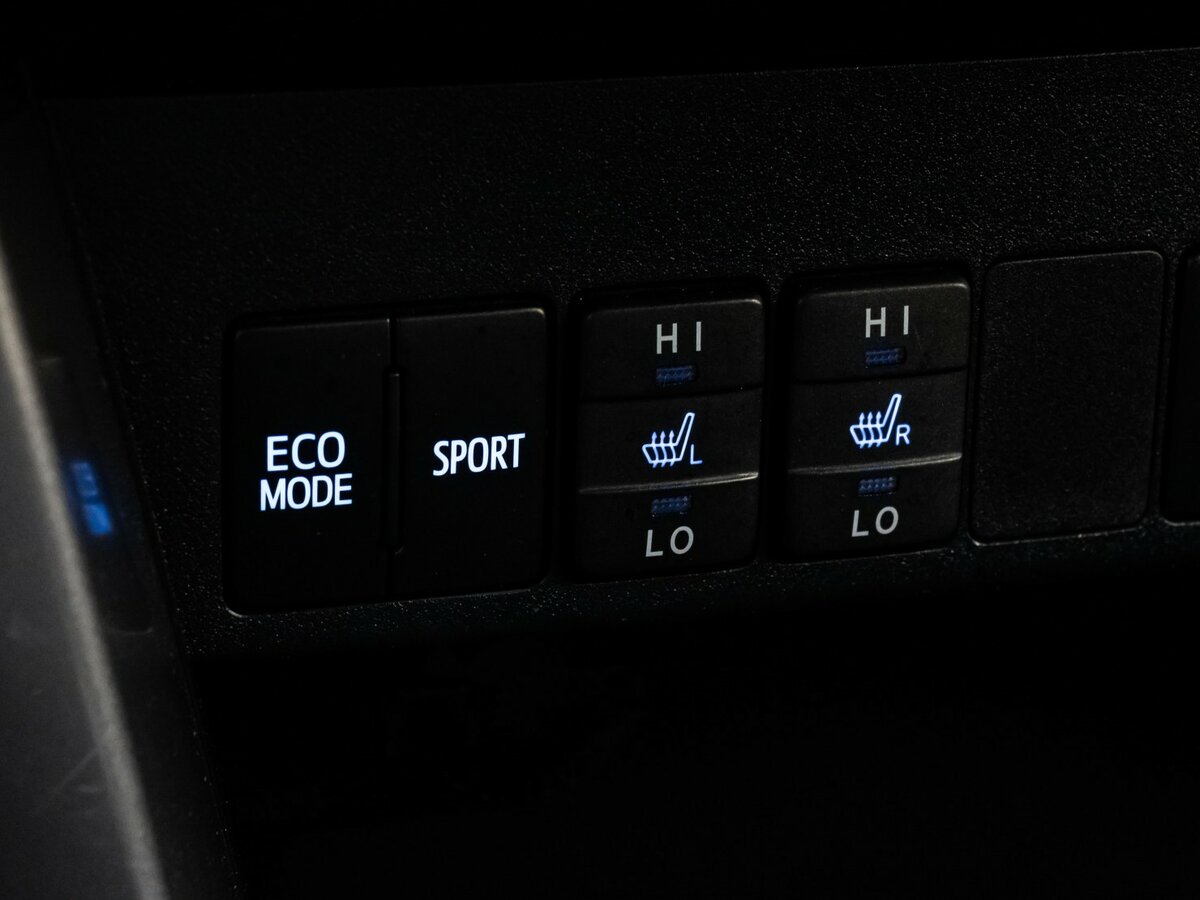 Купить Toyota RAV4, 2017, 87 008 км.. Фото: #11