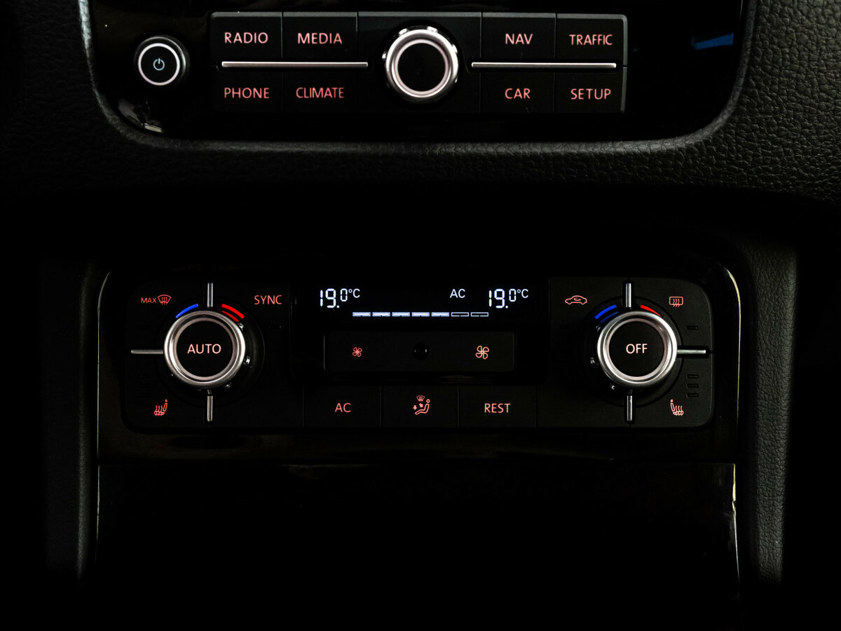 Купить Volkswagen Touareg, 2012, 183 121 км.. Фото: #14