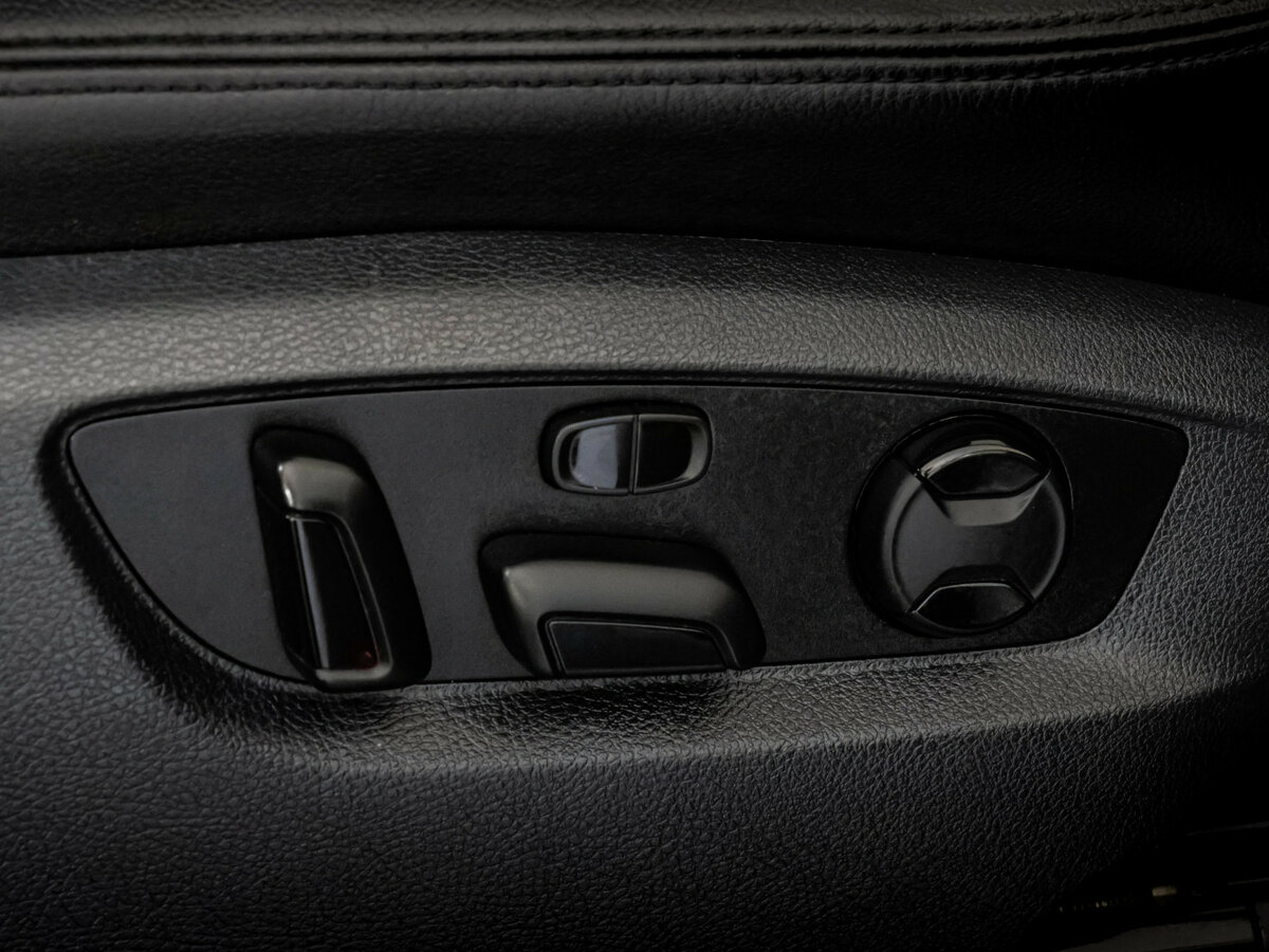 Купить Volkswagen Touareg, 2012, 183 121 км.. Фото: #21