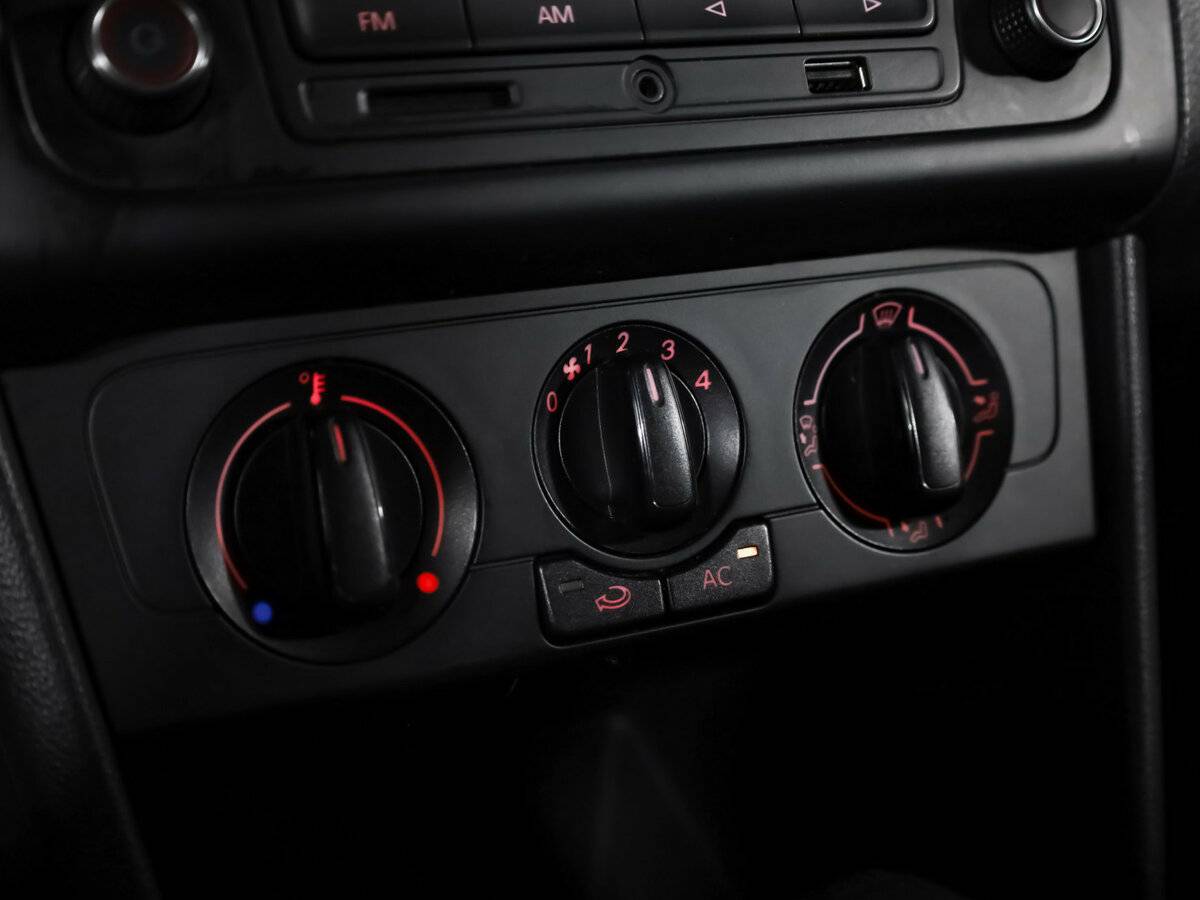 Купить Volkswagen Polo, 2013, 191 577 км.. Фото: #11