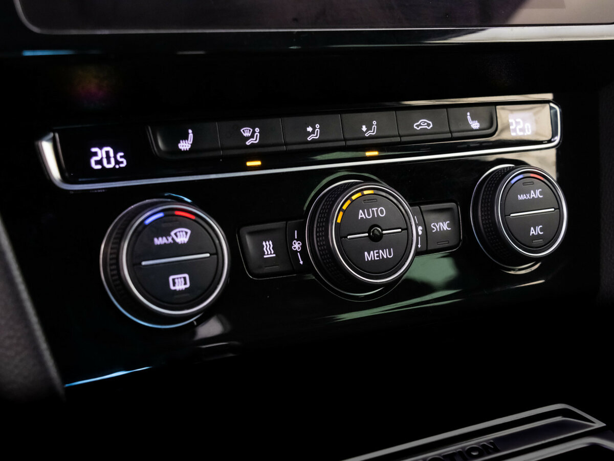 Купить Volkswagen Passat, 2018, 153 110 км.. Фото: #17