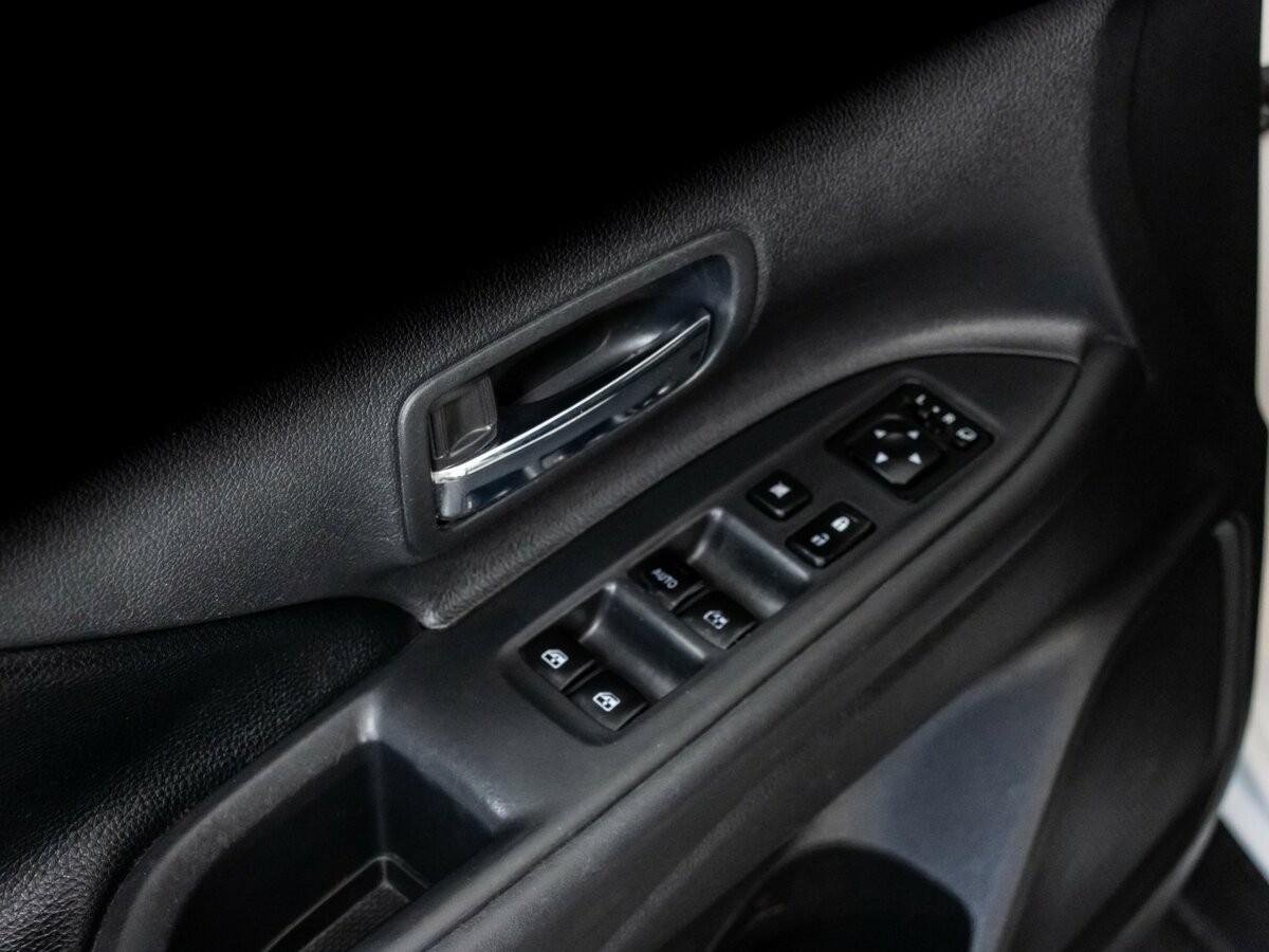 Купить Mitsubishi Outlander, 2017, 191 296 км.. Фото: #12