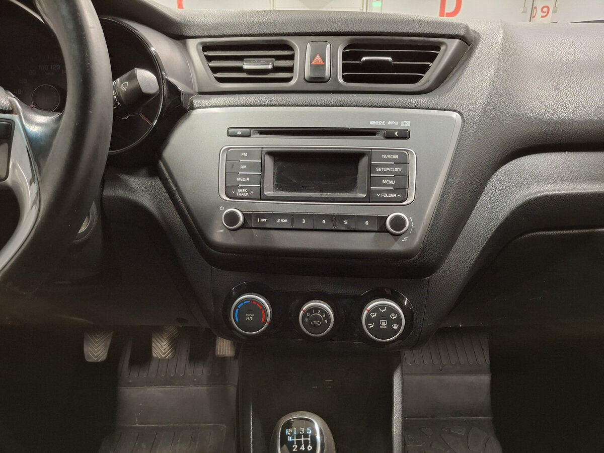 Купить Kia Rio, 2015, 218 831 км.. Фото: #14