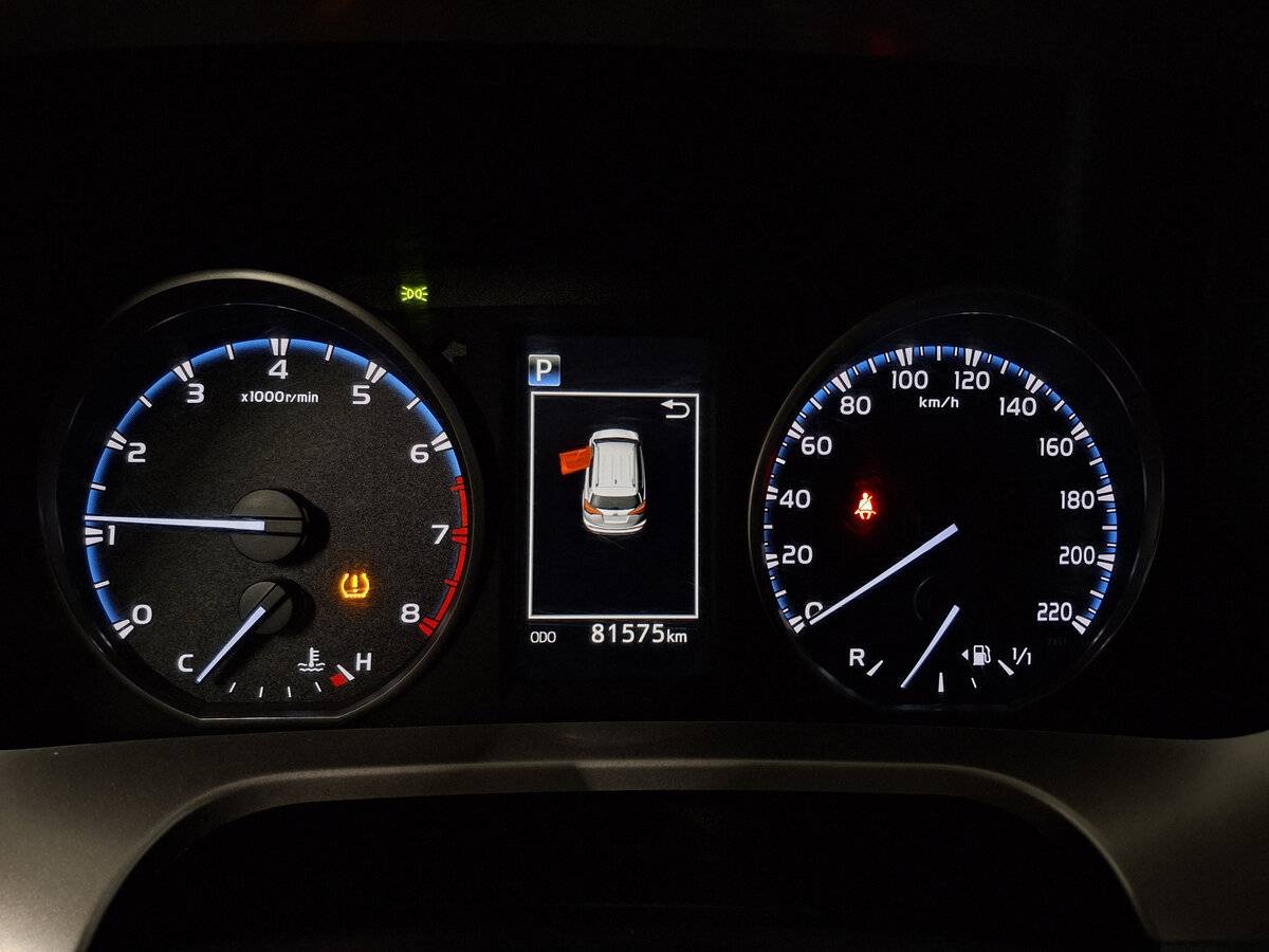 Купить Toyota RAV4, 2019, 81 575 км.. Фото: #12