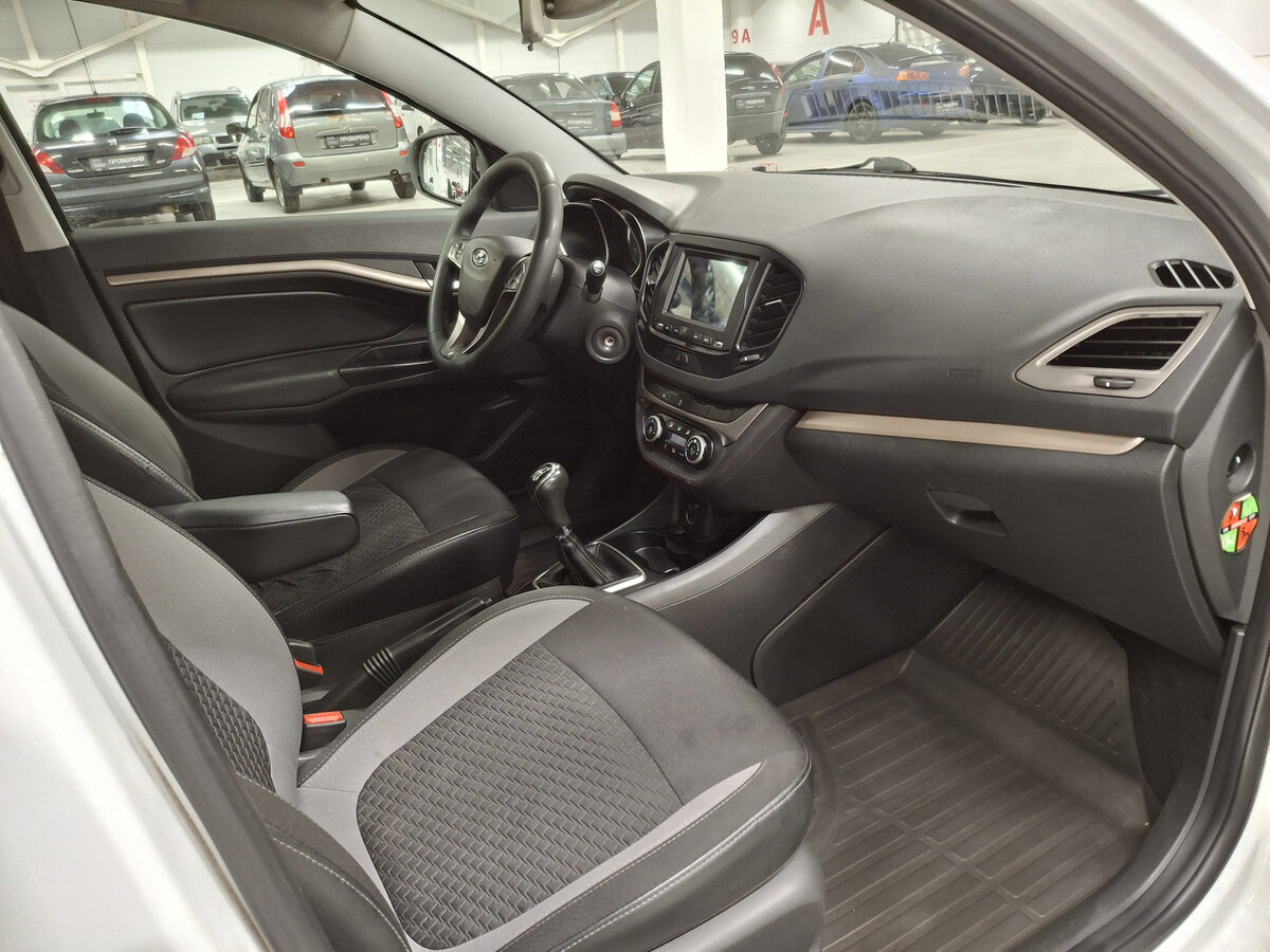 Купить Lada (ВАЗ) Vesta, 2017, 138 786 км.. Фото: #10