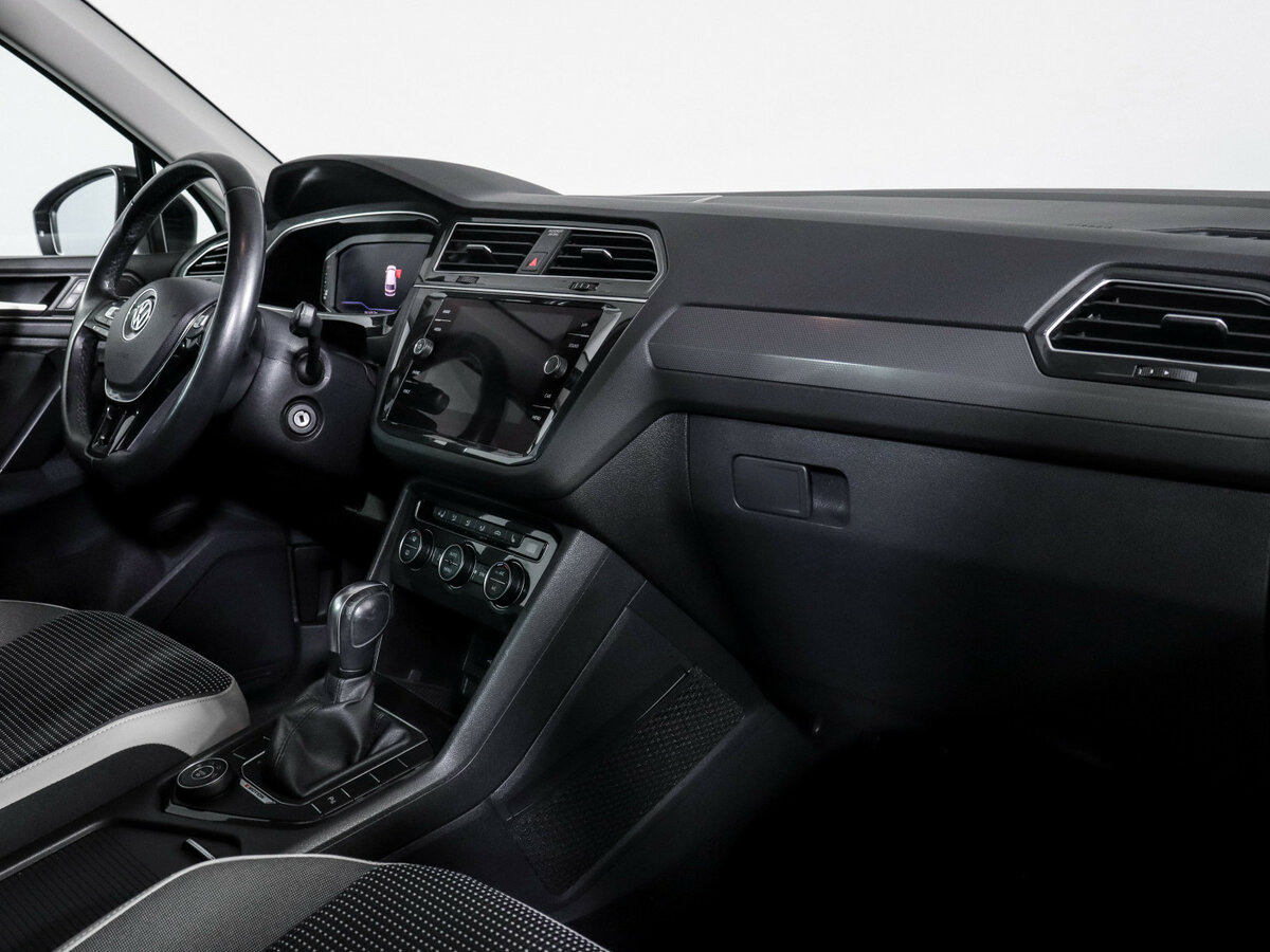Купить Volkswagen Tiguan, 2020, 80 258 км.. Фото: #6