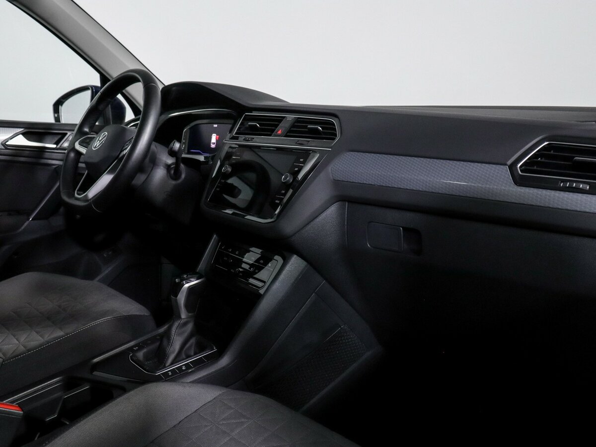 Купить Volkswagen Tiguan, 2021, 54 100 км.. Фото: #6