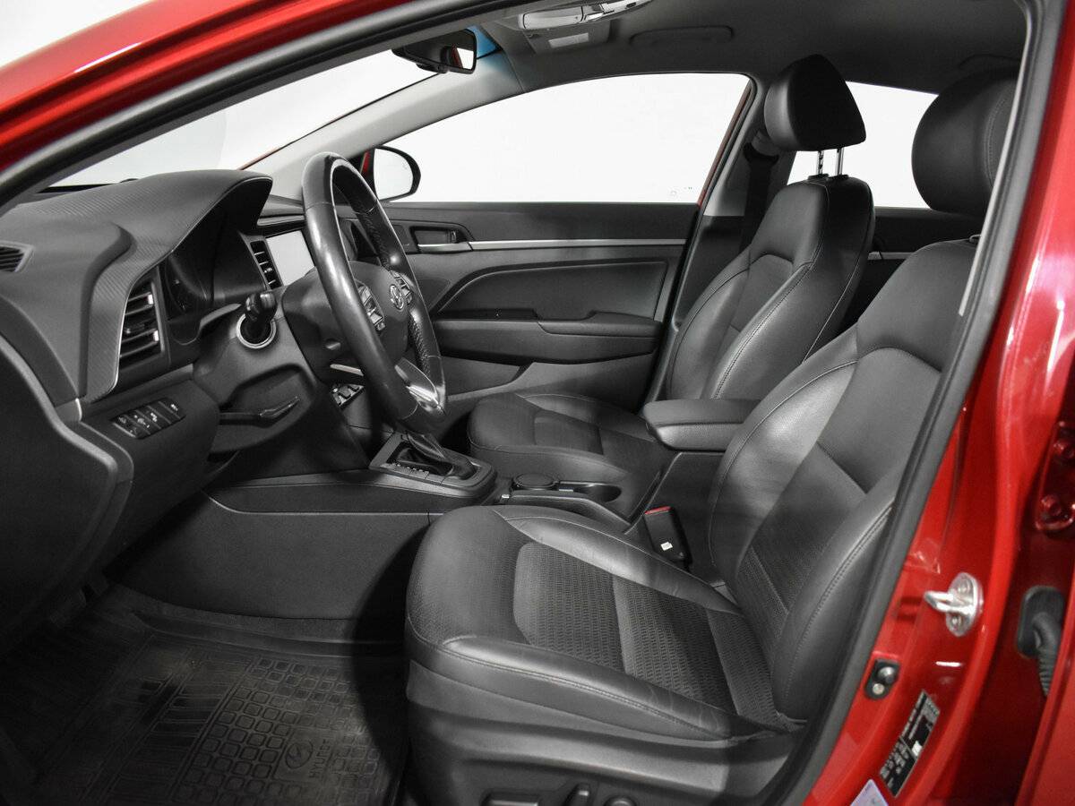 Купить Hyundai Elantra, 2019, 67 300 км.. Фото: #7