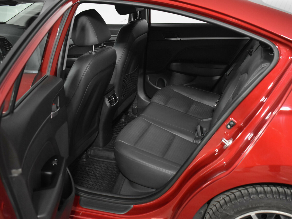 Купить Hyundai Elantra, 2019, 67 300 км.. Фото: #10