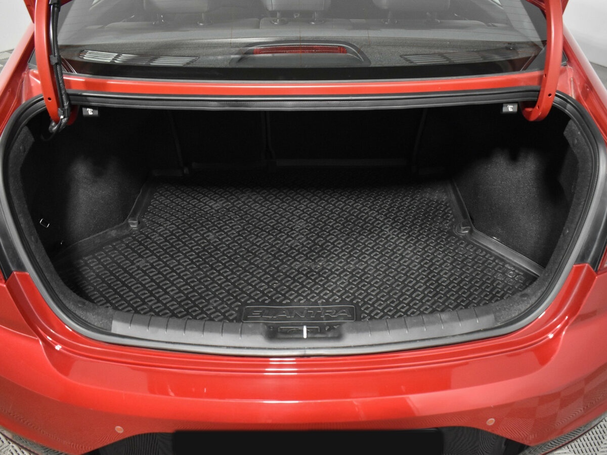 Купить Hyundai Elantra, 2019, 67 300 км.. Фото: #17