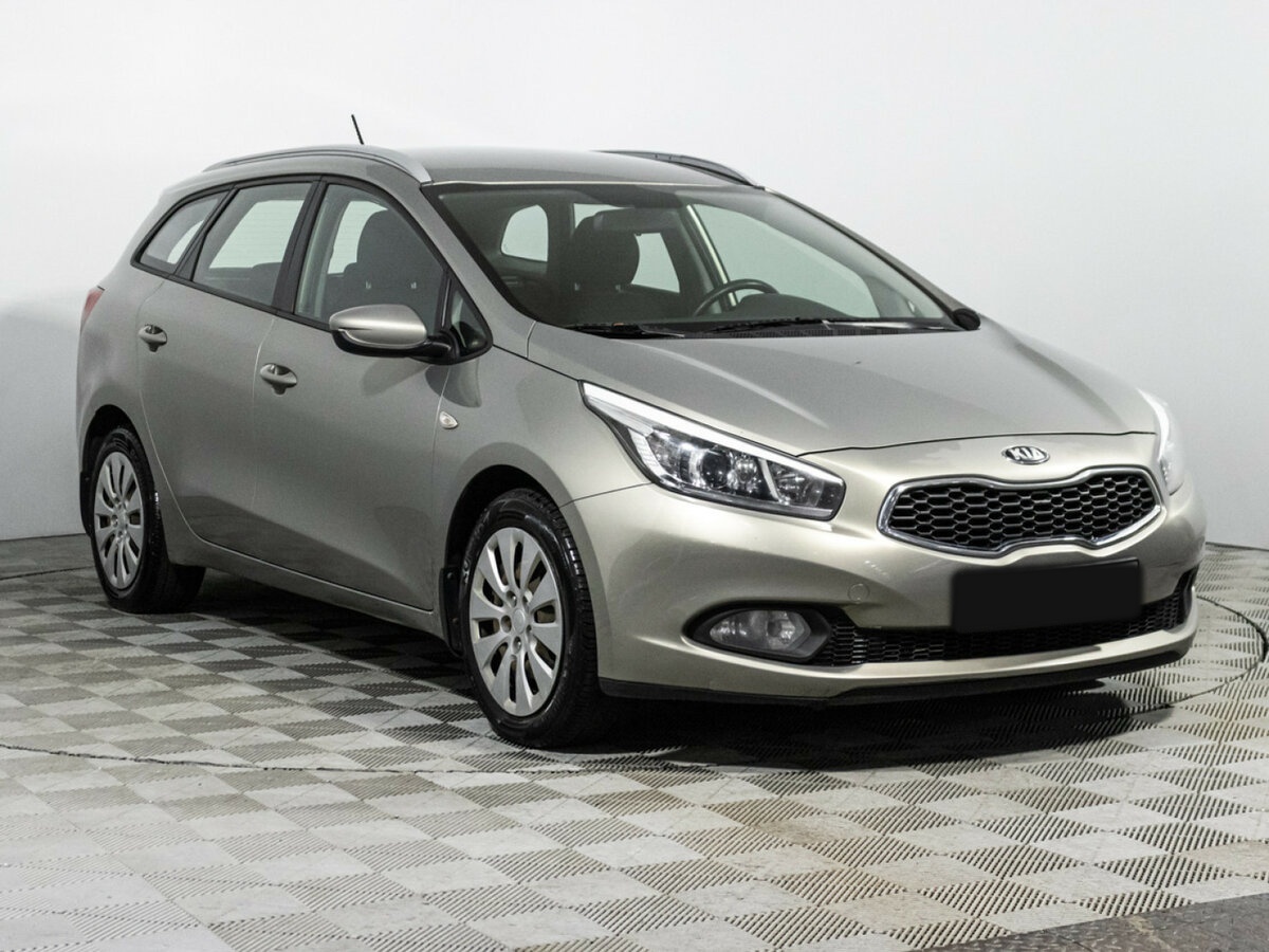 Купить Kia Ceed, 2012, 130 000 км.. Фото: #2