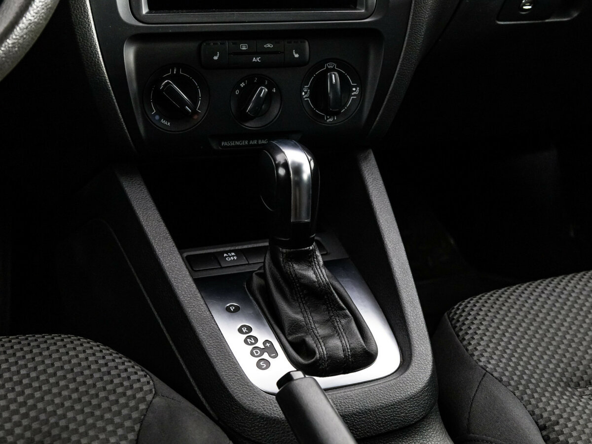 Купить Volkswagen Jetta, 2013, 206 100 км.. Фото: #8