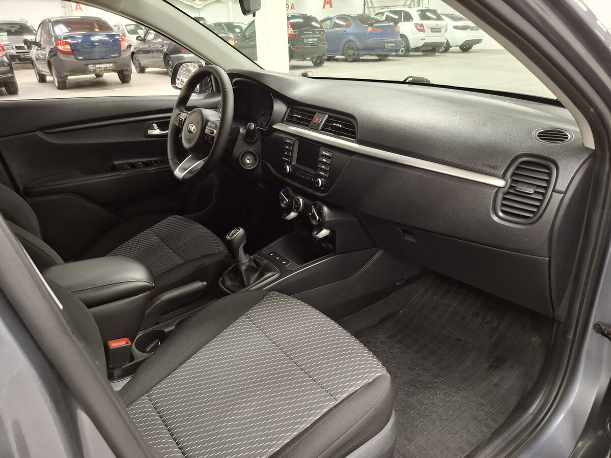 Купить Киа Рио, 2018, 112 386 км.. Фото: #10