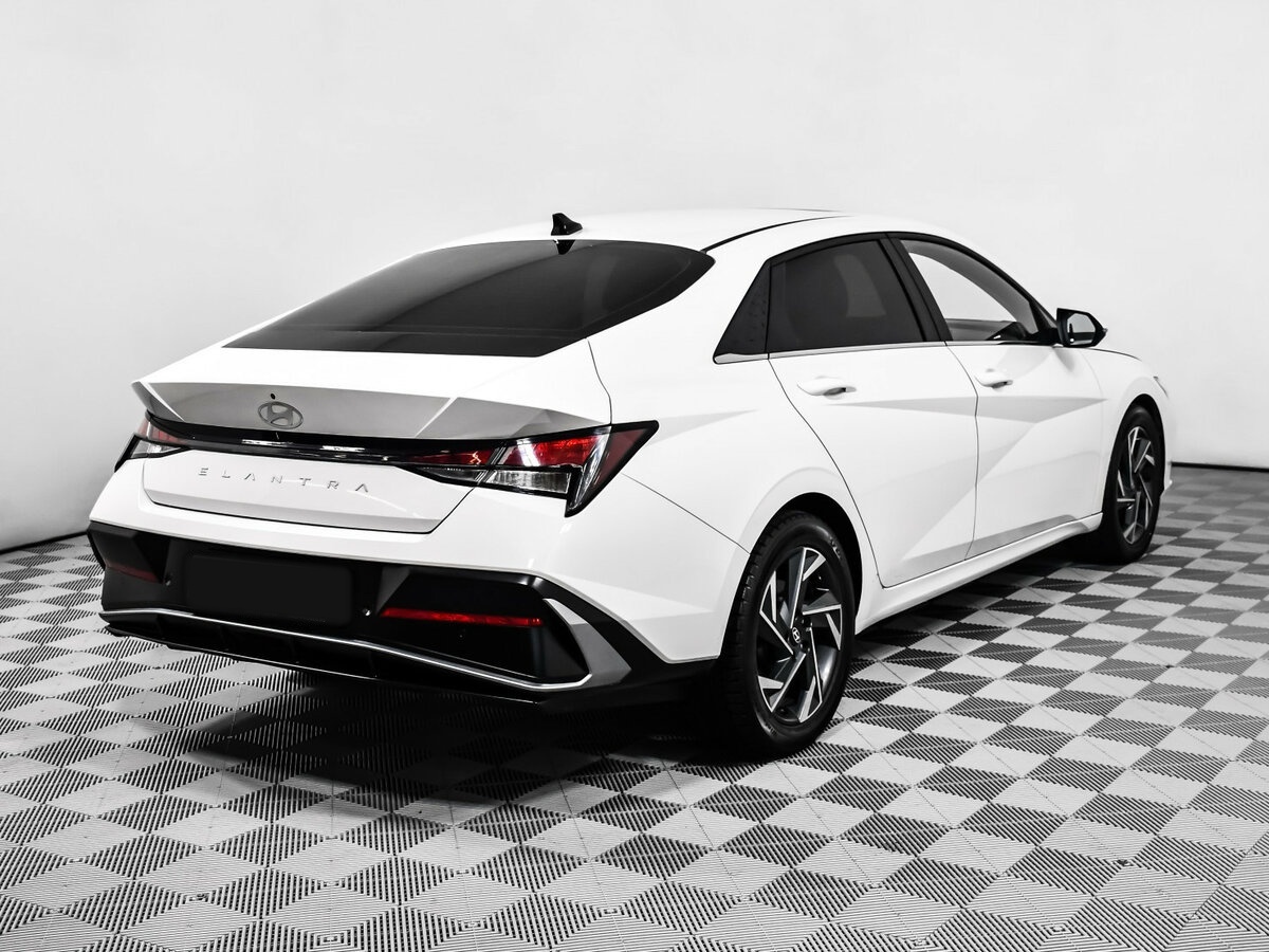 Купить Hyundai Elantra, 2023, 57 075 км.. Фото: #4