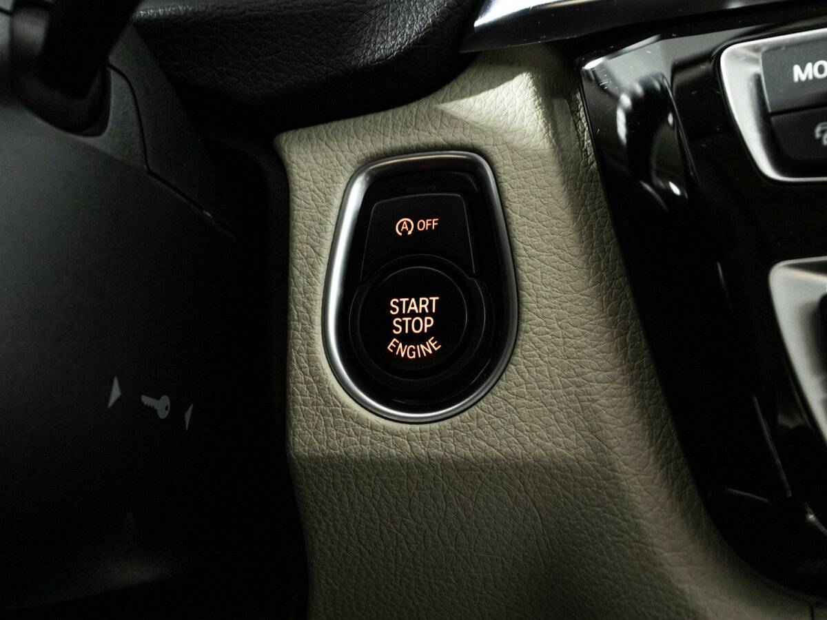 Купить BMW 3 серии, 2016, 122 045 км.. Фото: #16