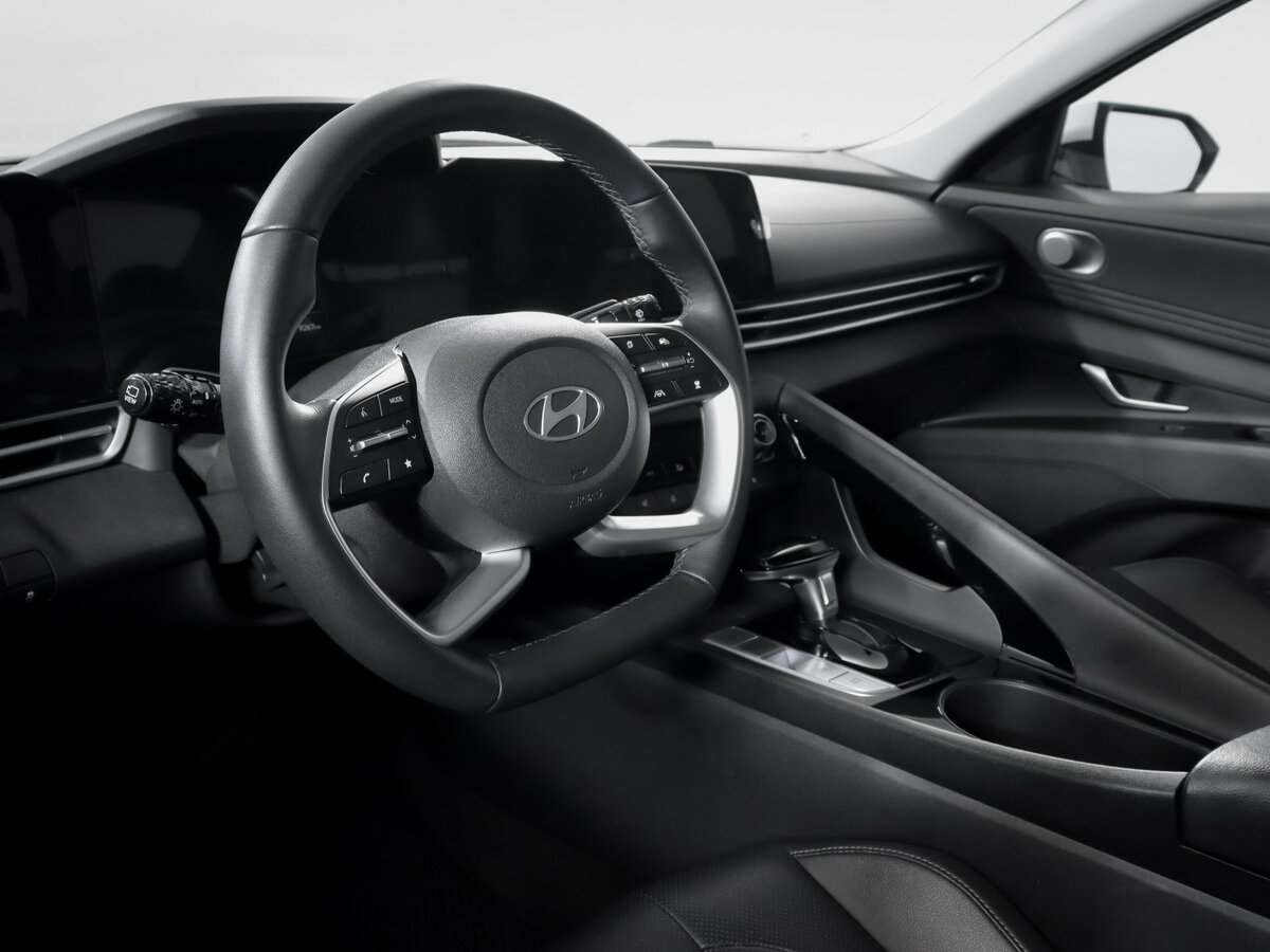 Купить Hyundai Elantra, 2024, 9 266 км.. Фото: #10