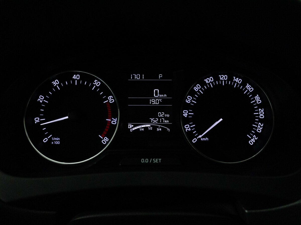 Купить Skoda Rapid, 2015, 75 216 км.. Фото: #11